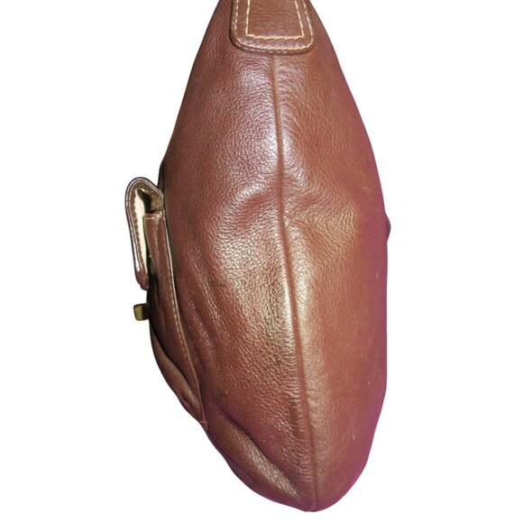 Coach 2012 Penelope in a rich brown supple leather & turn lock front flap - Picture 4 of 13